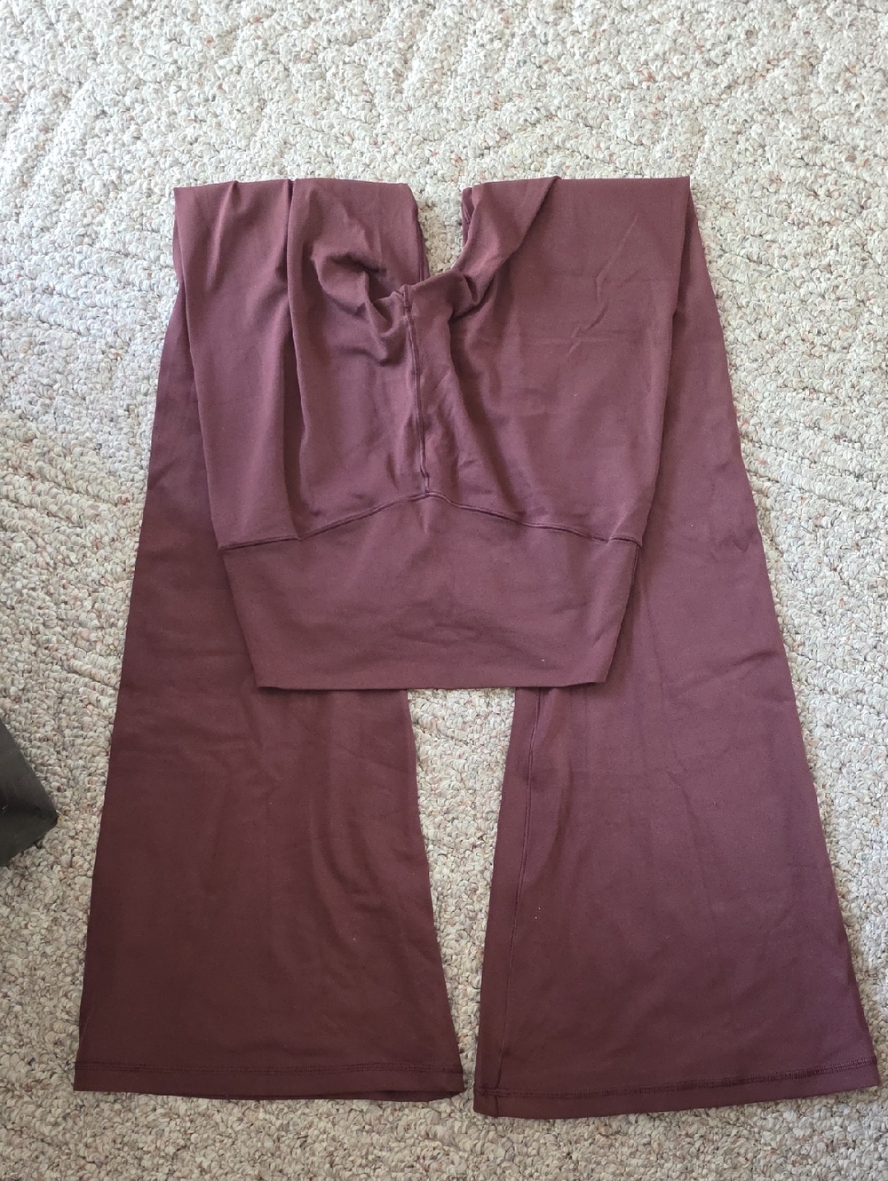 Aerie Offline Medium Long Inseam Rouched Flare Leggings - Picture 4 of 4
